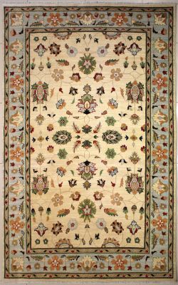 6'0x9'3 Pak Persian High Quality Area Rug with Wool Pile - Floral Design | Hand-Knotted in White