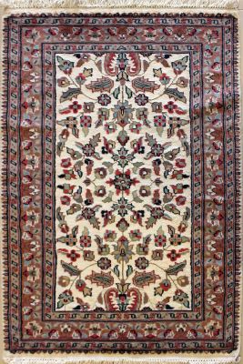 2'8x4'2 Pak Persian Area Rug with Silk & Wool Pile - Floral Design | Hand-Knotted in Ivory
