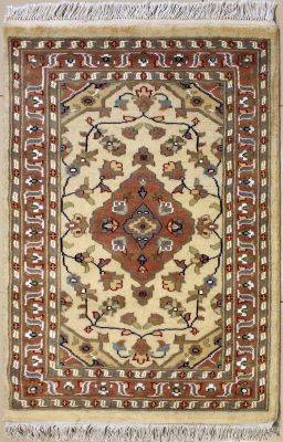 2'6x4'0 Pak Persian Area Rug with Silk & Wool Pile - Floral Design | Hand-Knotted in White