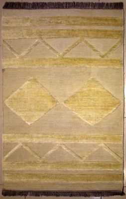 3'2x5'1 Gabbeh Area Rug made using Vegetable dyes with Wool Pile - Diamond Design | Hand-Knotted in White