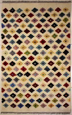 3'0x5'1 Gabbeh Area Rug made using Vegetable dyes with Wool Pile - Diamond Design | Hand-Knotted in White