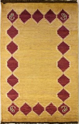3'0x5'1 Gabbeh Area Rug made using Vegetable dyes with Wool Pile - Diamond Design | Hand-Knotted in Gold