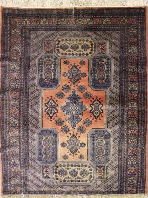 4'1x5'5 Caucasian Design Area Rug with Wool Pile - Geometric Design | Hand-Knotted in Reddish Brown