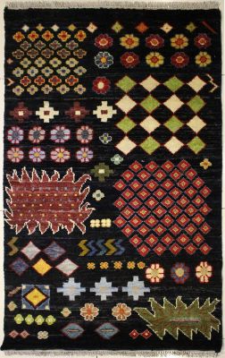 3'0x5'1 Gabbeh Area Rug made using Vegetable dyes with Wool Pile - Diamond Design | Hand-Knotted in Black