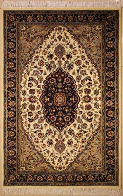 4'x6' Wonderful Medallion Pak Persian Rug in Bewitching White, Beige & Blue, New 4x6 Wool Double Knot Creation, Hand-Knotted Kashan / Isfahan Rug, qk08855 
