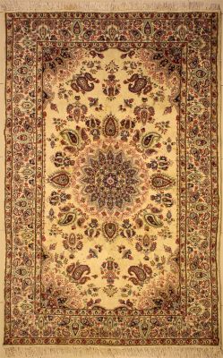 5'9"x9'2" Classy Floral Pak Persian Rug in Enchanting White, Beige & Reddish Brown, Vintage 6x9 Wool Double Knot Classic, Hand-Knotted Ardabil Rug, qk621 