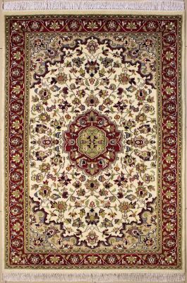 4'x6'5" Supreme Medallion Pak Persian Rug in Shimmering White, Beige & Red, New 4x6 Wool Double Knot Magnum Opus, Hand-Knotted Kashan / Isfahan Rug, qk08917 