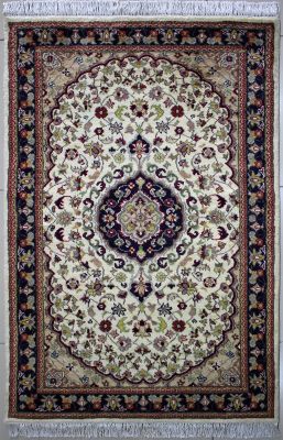3'1x5'3 Pak Persian High Quality Area Rug with Wool Pile - Floral Design | Hand-Knotted in White