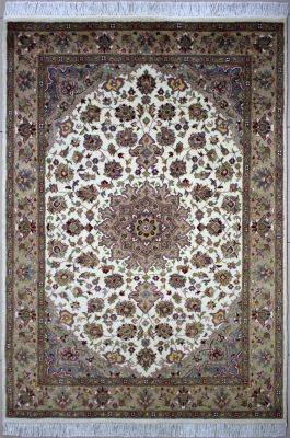 4'6"x7'1" Glamorous Medallion Pak Persian Rug in Idyllic White, Beige & Reddish Brown, New 4.5x7 Wool Double Knot Work of Art, Hand-Knotted Kashan / Isfahan Rug, qk08938 