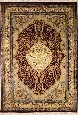 4'5x6'5 Pak Persian High Quality Area Rug with Wool Pile - Floral Design | Hand-Knotted in Red