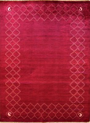6'5x9'8 Gabbeh Area Rug made using Vegetable dyes with Wool Pile - Diamond Design | Hand-Knotted in Red