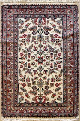 2'8x4'2 Pak Persian Area Rug with Silk & Wool Pile - Floral Design | Hand-Knotted in Ivory