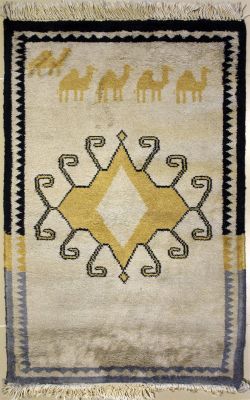 1'6x2'10 Pak Persian Area Rug with Silk & Wool Pile - Floral Pictorial Design | Hand-Knotted in Ivory