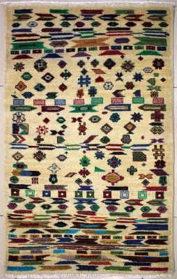 2'7x4'2 Gabbeh Area Rug made using Vegetable dyes with Wool Pile - Geometric Design | Hand-Knotted in White