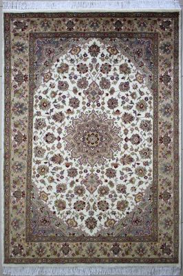 4'6"x7'1" Exquisite Medallion Pak Persian Rug in Rhythmic White, Beige & Reddish Brown, New 4.5x7 Wool Double Knot Artistry, Hand-Knotted Kashan / Isfahan Rug, qk08937 