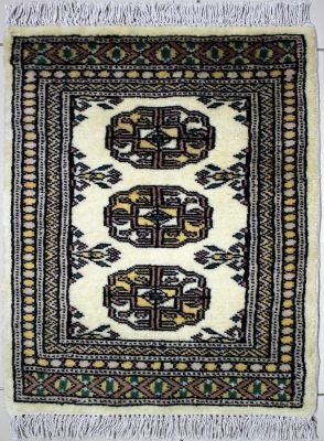 1'6"x2'2" Serene Elephant Foot Bokhara Jaldar Rug in Entrancing White, Beige & Black, New 1.5x2 Wool Beauty, Hand-Knotted Mori Rug, qk09027