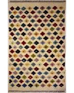 3'0x5'1 Gabbeh Area Rug made using Vegetable dyes with Wool Pile - Diamond Design | Hand-Knotted in White